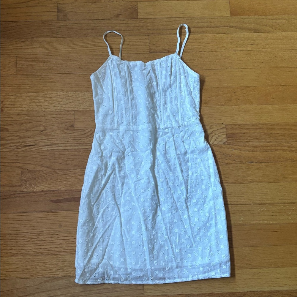xs size white floral eyelet mini dress